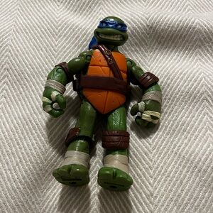 Leonardo Teenage Mutant Ninja Turtle Action Figure 2012 Viacom